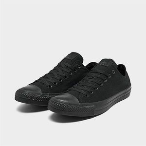 Converse All Stars All Black Men's 6 Women's 8
Sneakers Low Top Lace Up